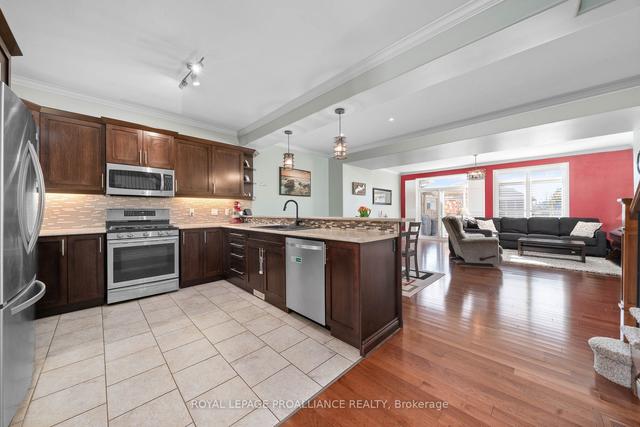 39 Princeton Pl, House attached with 3 bedrooms, 3 bathrooms and 3 parking in Belleville ON | Image 33