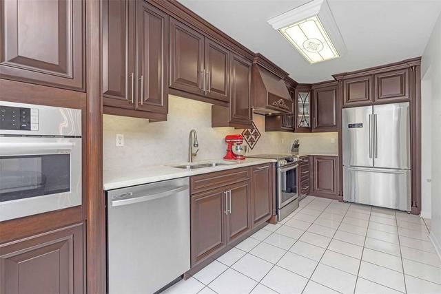 1356 Quest Circ, House semidetached with 3 bedrooms, 4 bathrooms and 5 parking in Mississauga ON | Image 8