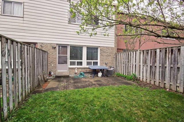83 Elsa Vineway, Townhouse with 3 bedrooms, 2 bathrooms and 1 parking in Toronto ON | Image 20