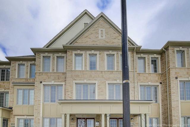 8644 Financial Dr, House attached with 4 bedrooms, 4 bathrooms and 3 parking in Brampton ON | Image 1
