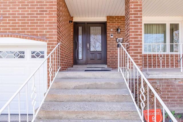 4 Lakecrest Tr, House detached with 4 bedrooms, 2 bathrooms and 6 parking in Brampton ON | Image 23