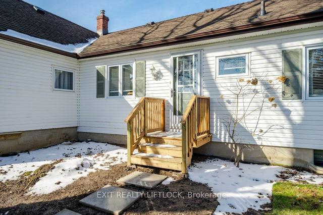 71 High St, House detached with 3 bedrooms, 2 bathrooms and 5 parking in Clarington ON | Image 27
