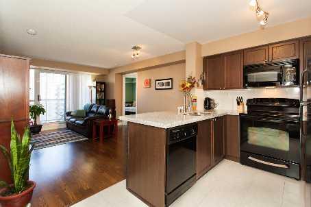 1708 - 5 Michael Power Pl, Condo with 2 bedrooms, 2 bathrooms and 1 parking in Toronto ON | Image 4