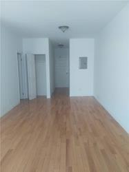 unit #1 - 959 Bloor St W, Condo with 1 bedrooms, 1 bathrooms and 0 parking in Toronto ON | Image 5