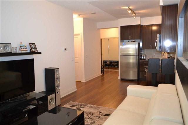 lph1-1 - 75 North Park Rd, Condo with 1 bedrooms, 1 bathrooms and 1 parking in Vaughan ON | Image 3
