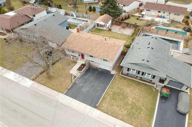 74 Hanover Pl, House detached with 3 bedrooms, 2 bathrooms and 2 parking in Hamilton ON | Image 35