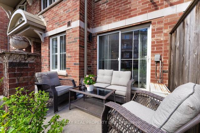 29 - 19 Hays Blvd, Townhouse with 2 bedrooms, 2 bathrooms and 2 parking in Oakville ON | Image 38