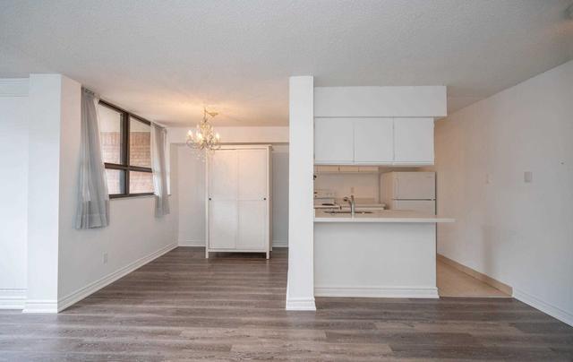 302 - 105 Mccaul St, Condo with 1 bedrooms, 1 bathrooms and 0 parking in Toronto ON | Image 35