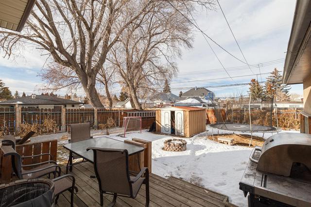 336 33 Avenue Ne, House detached with 4 bedrooms, 1 bathrooms and 4 parking in Calgary AB | Image 22