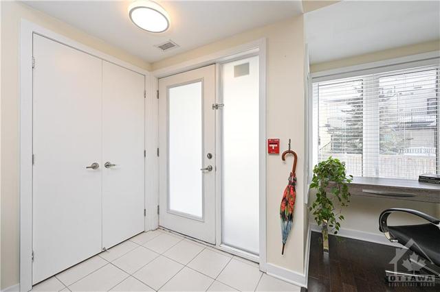 458 King Edward Avenue, Condo with 2 bedrooms, 2 bathrooms and null parking in Ottawa ON | Image 5
