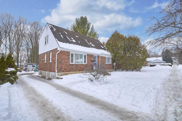 9 Bowman Ave, House detached with 5 bedrooms, 4 bathrooms and 5 parking in Barrie ON | Image 1