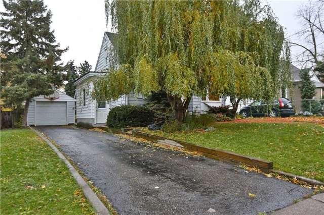 88 Carleton St N, House detached with 3 bedrooms, 2 bathrooms and 1 parking in Thorold ON | Image 2