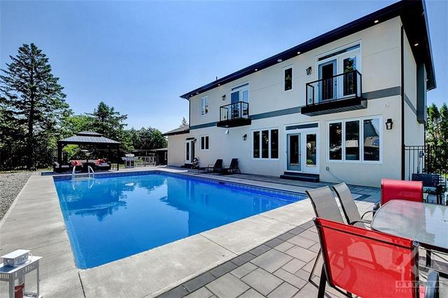 25 Bren Maur Road, House detached with 5 bedrooms, 6 bathrooms and 12 parking in Ottawa ON | Image 26
