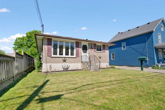 330 Deere St, House detached with 3 bedrooms, 2 bathrooms and 10 parking in Welland ON | Image 12