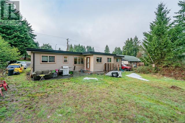 5654 Metral Dr, House detached with 4 bedrooms, 2 bathrooms and 4 parking in Nanaimo BC | Image 29