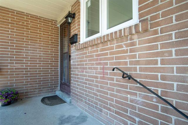 14 Lakeland Cres, House detached with 3 bedrooms, 3 bathrooms and 6 parking in Toronto ON | Image 13