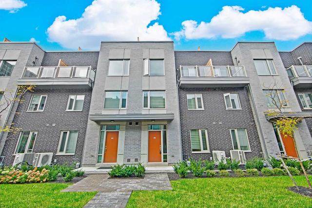 t41 - 26 Applewood Lane, Townhouse with 3 bedrooms, 3 bathrooms and 1 parking in Toronto ON | Image 1