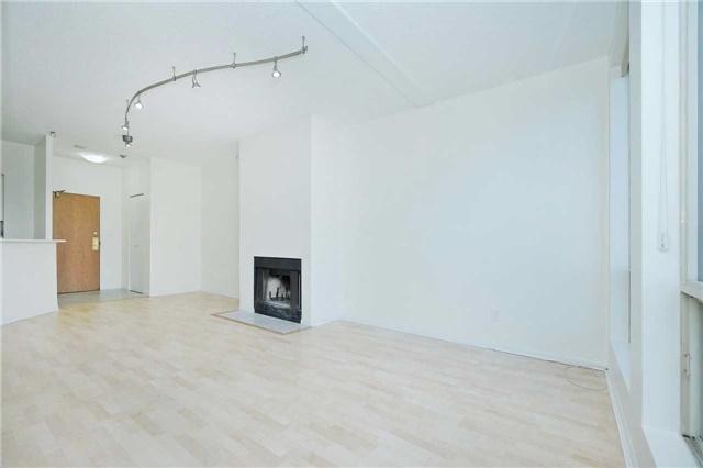 Lph06 - 25 Grenville St, Condo with 1 bedrooms, 1 bathrooms and null parking in Toronto ON | Image 4