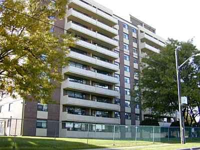 1012 - 5 Frith Rd, Condo with 1 bedrooms, 1 bathrooms and 0 parking in Toronto ON | Image 1