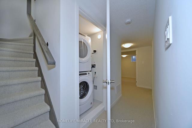 61 - 31 Honeycrisp Cres N, Townhouse with 2 bedrooms, 3 bathrooms and 1 parking in Vaughan ON | Image 15