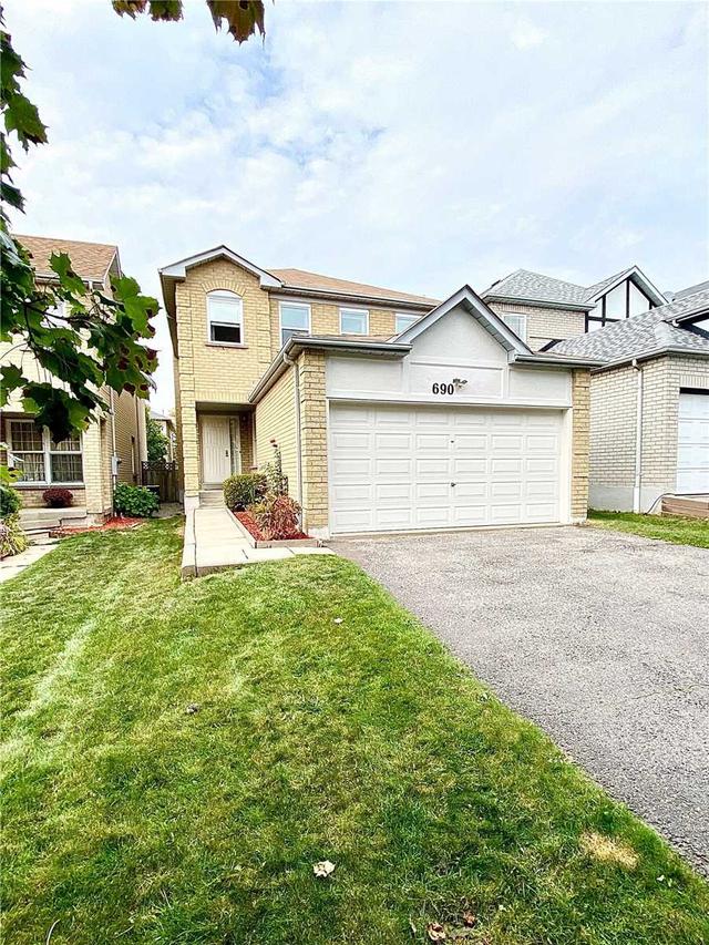 690 Callahan St, House detached with 3 bedrooms, 4 bathrooms and 4 parking in Pickering ON | Image 1
