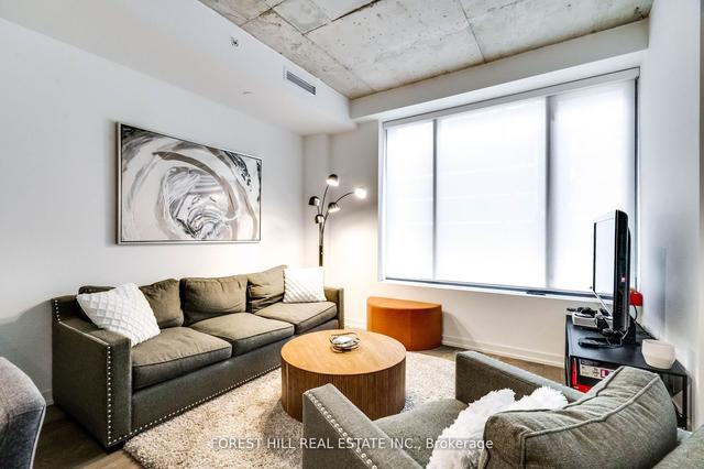 101 - 161 Roehampton Ave, Townhouse with 2 bedrooms, 3 bathrooms and 2 parking in Toronto ON | Image 4