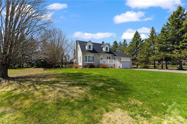 430 Johnston Road, House detached with 3 bedrooms, 3 bathrooms and 6 parking in North Grenville ON | Image 28