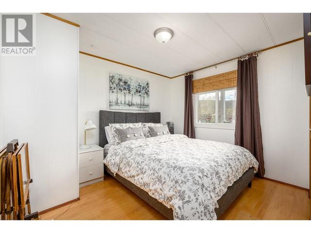 2449 Dallas Road, House other with 3 bedrooms, 2 bathrooms and 3 parking in Vernon BC | Image 11
