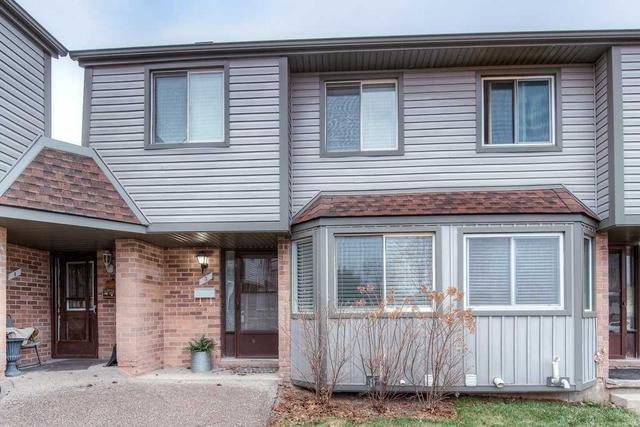 3 - 700 Erinbrook Dr, Townhouse with 3 bedrooms, 2 bathrooms and 1 parking in Kitchener ON | Image 1