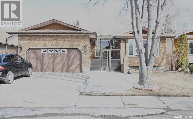 1579 Lee Grayson Crescent N, House detached with 4 bedrooms, 3 bathrooms and null parking in Regina SK | Image 1