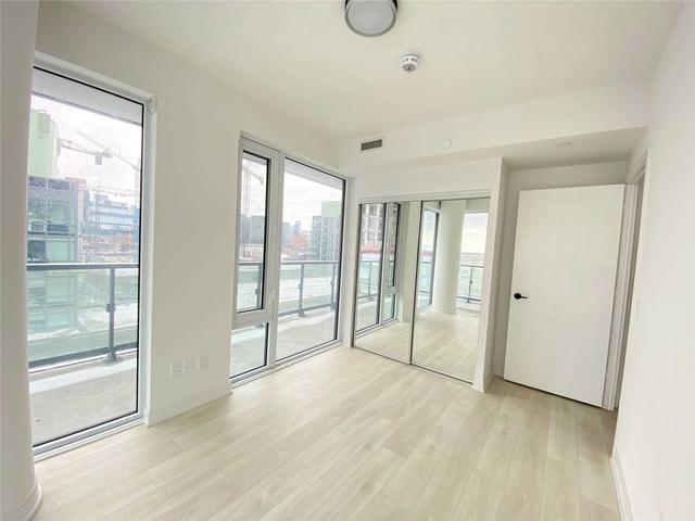 s808 - 180 Mill St, Condo with 3 bedrooms, 2 bathrooms and 1 parking in Toronto ON | Image 10