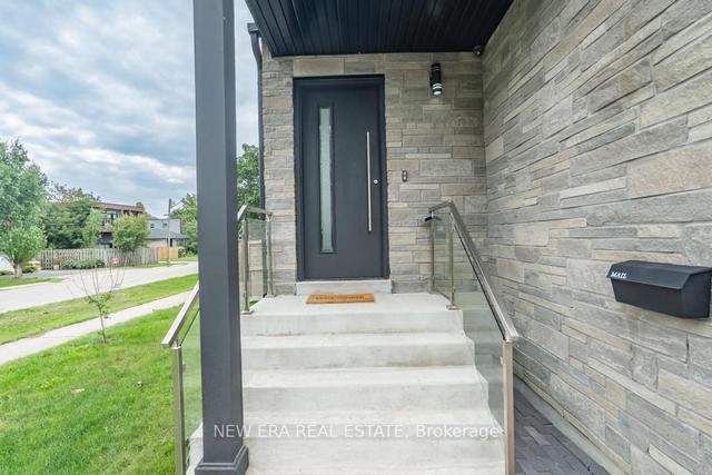 1090 Meredith Ave, House detached with 4 bedrooms, 5 bathrooms and 3 parking in Mississauga ON | Image 12