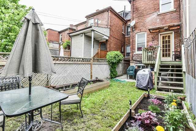 1253 Davenport Rd, House attached with 3 bedrooms, 2 bathrooms and null parking in Toronto ON | Image 18