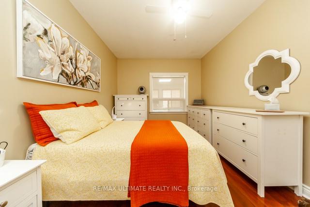 168 Harvie Ave, House detached with 3 bedrooms, 2 bathrooms and 2 parking in Toronto ON | Image 10