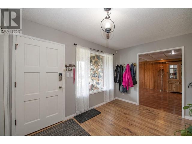 3934 - 15 Crescent, House detached with 4 bedrooms, 3 bathrooms and 4 parking in Vernon BC | Image 4