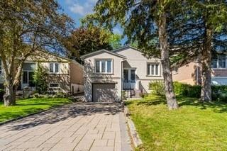 442 Dixon Blvd, House detached with 3 bedrooms, 3 bathrooms and 5 parking in Newmarket ON | Image 1