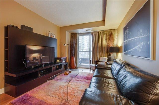 1001 - 168 King St E, Condo with 1 bedrooms, 1 bathrooms and null parking in Toronto ON | Image 5