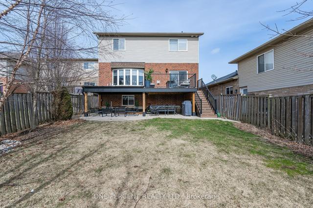 60 Whiterock Ave, House detached with 3 bedrooms, 3 bathrooms and 8 parking in Hamilton ON | Image 27
