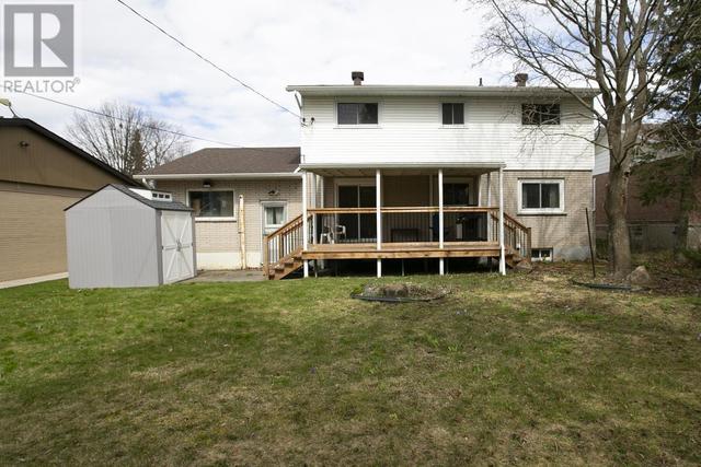 33 Huntington Pk, House detached with 4 bedrooms, 2 bathrooms and null parking in Sault Ste. Marie ON | Image 8