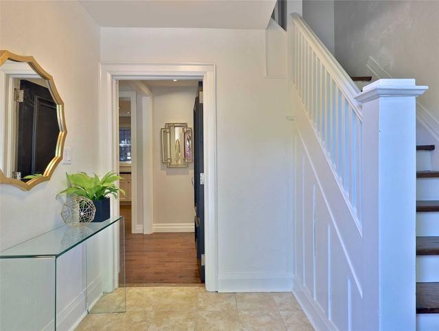 342 St Clair Ave E, House detached with 6 bedrooms, 5 bathrooms and 4 parking in Toronto ON | Image 23