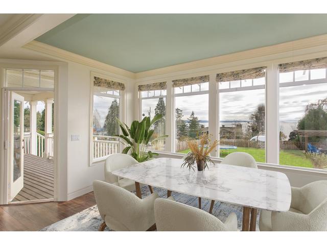 14008 Marine Drive, House detached with 5 bedrooms, 4 bathrooms and 7 parking in White Rock BC | Image 6
