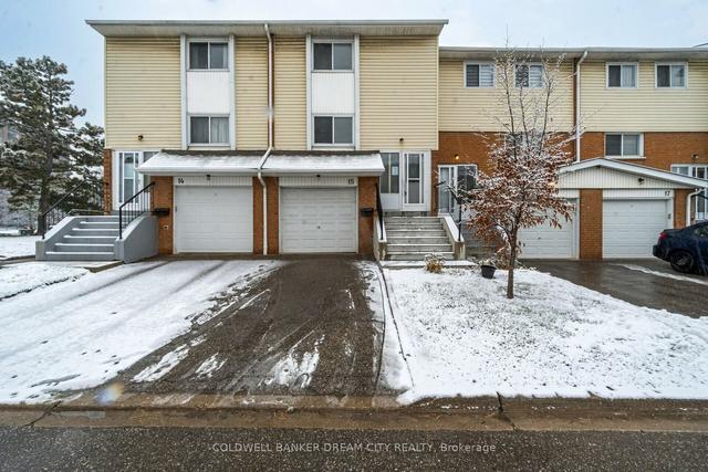 15 Franklin Crt, Townhouse with 3 bedrooms, 2 bathrooms and 2 parking in Brampton ON | Image 1
