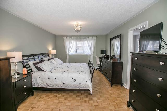 37 Sarno St, House semidetached with 3 bedrooms, 4 bathrooms and 3 parking in Vaughan ON | Image 13