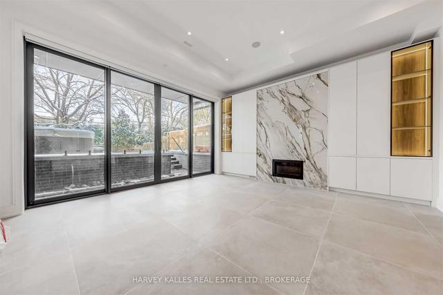 32 Gilgorm Rd, House detached with 4 bedrooms, 5 bathrooms and 3 parking in Toronto ON | Image 22