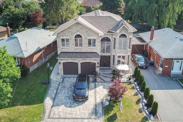 114 Budea Cres, House detached with 5 bedrooms, 5 bathrooms and 4 parking in Toronto ON | Image 1