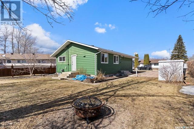 303 8th Avenue E, House detached with 4 bedrooms, 2 bathrooms and null parking in Watrous SK | Image 38