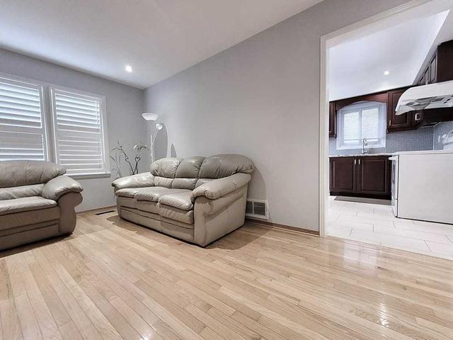 63 Marita Pl, House detached with 3 bedrooms, 4 bathrooms and 4 parking in Vaughan ON | Image 8