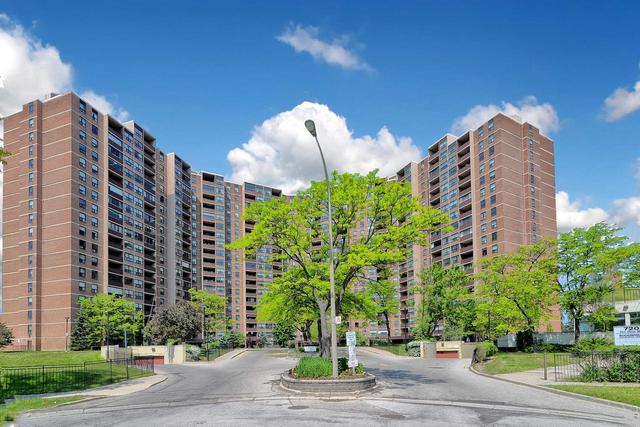 611 - 716 The West Mall Dr, Condo with 2 bedrooms, 1 bathrooms and 1 parking in Toronto ON | Image 1