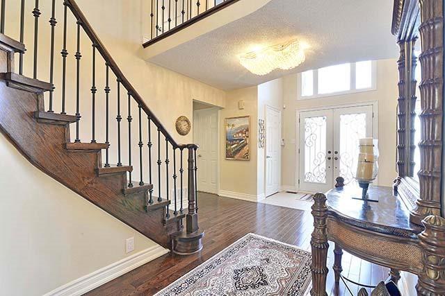 326 Northwood Dr, House detached with 4 bedrooms, 4 bathrooms and 4 parking in Oakville ON | Image 3