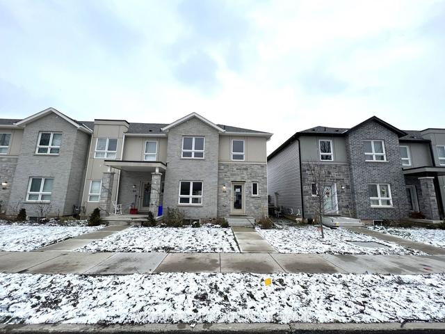 168 Broadway, Townhouse with 3 bedrooms, 4 bathrooms and 2 parking in Welland ON | Image 1